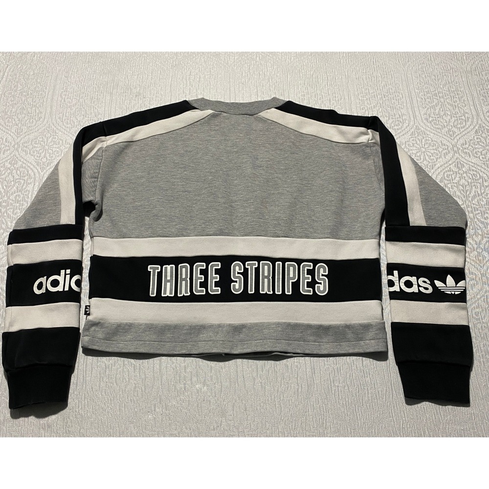 Adidas Originals AY8599 Three Stripes Cropped Sweatshirt Womens L Grey Black - Picture 4 of 9